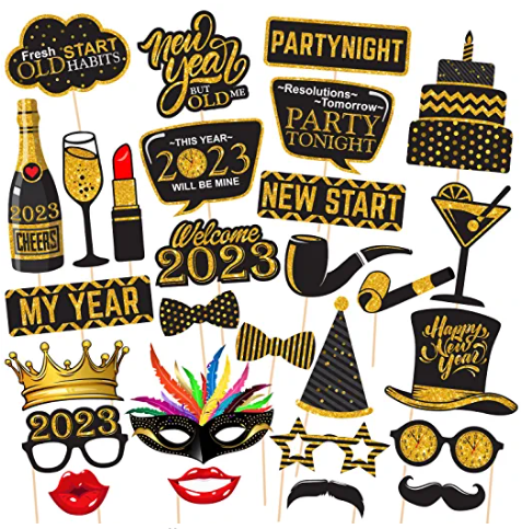 28pce-new-years-eve-photo-booth-props